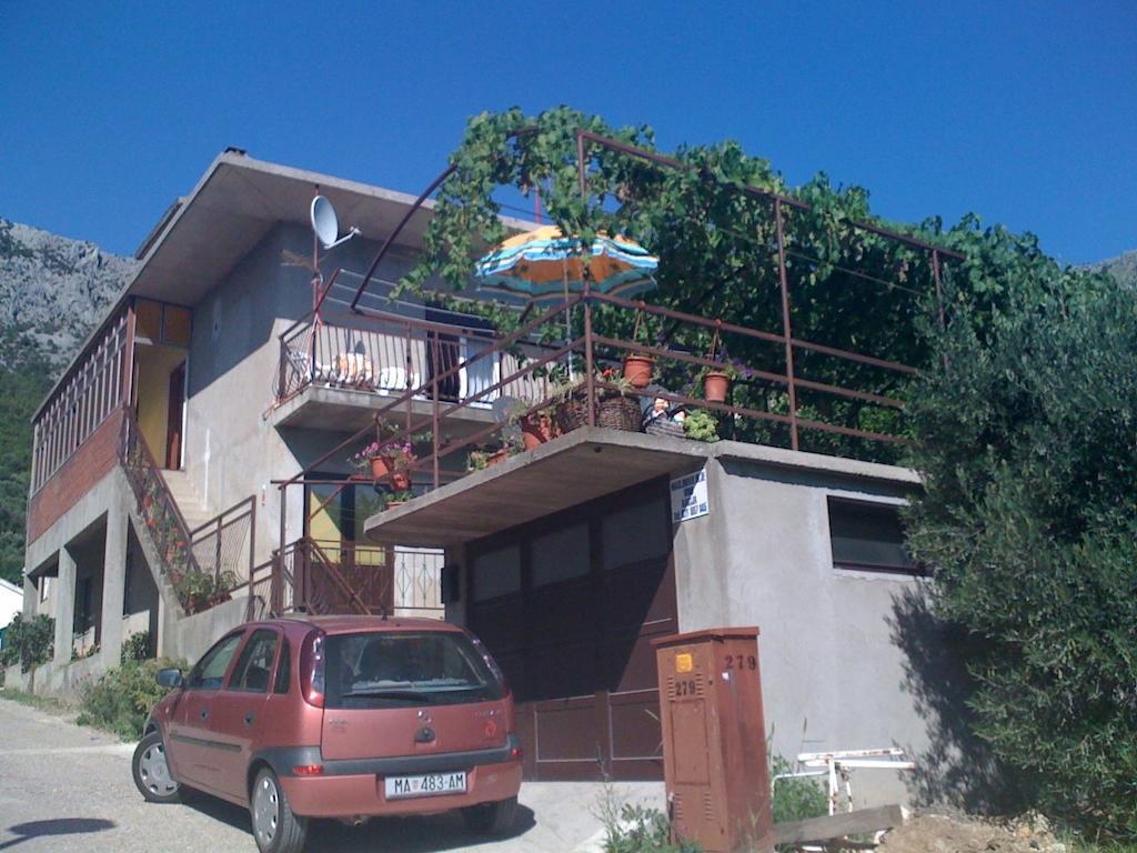 4 Sisters Apartments กราดัซ ภายนอก รูปภาพ